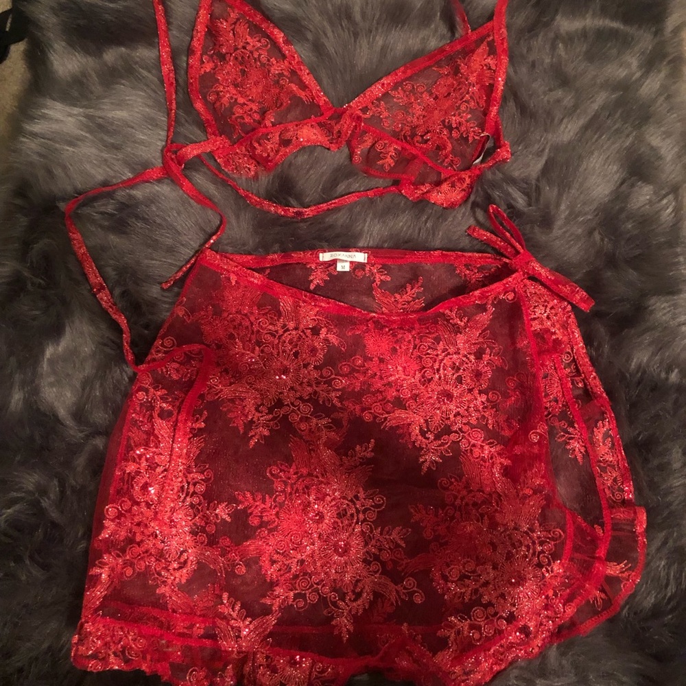 Red lace festival set